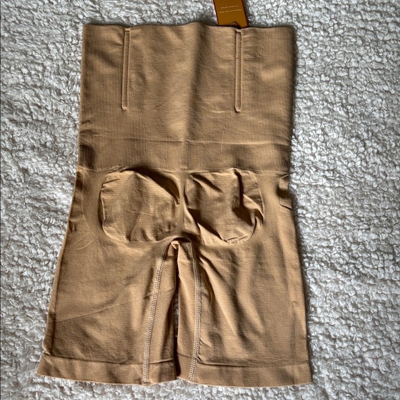 Body shaper - Picture 2 of 3